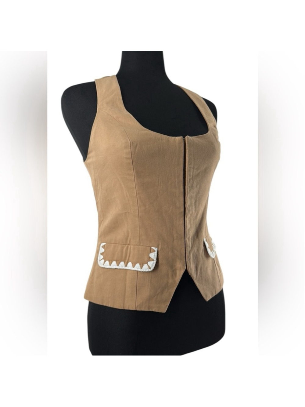 Mon Renn Lisle Vest Top tan classic
Boho Hamptons luxury festival sz 6